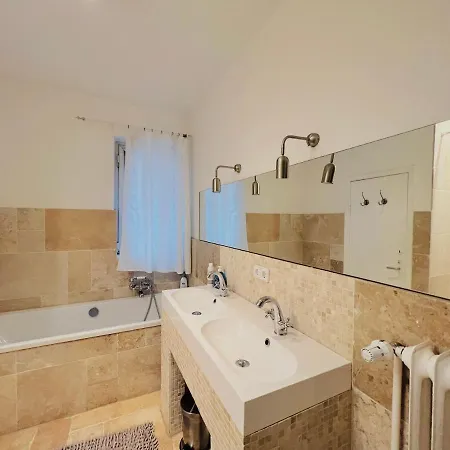 Bel Etage Im Historischen Amtshaus * Φέμαρν