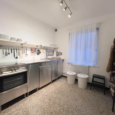 Bel Etage Im Historischen Amtshaus Φέμαρν