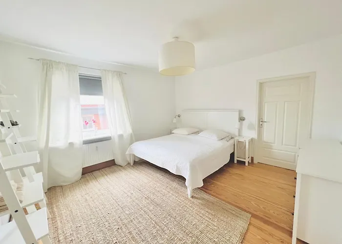 Bel Etage Im Historischen Amtshaus Fehmarn