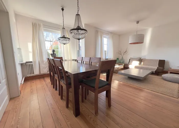 Bel Etage Im Historischen Amtshaus Villa