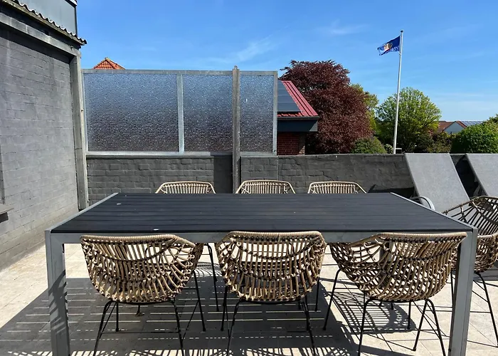 Villa Bel Etage Im Historischen Amtshaus Fehmarn